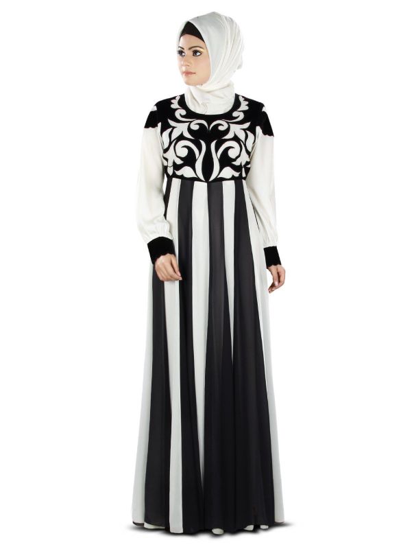 Shurafa_Abaya_FrontView_IslamicShop.in