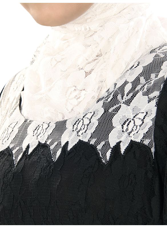 Adifaah_Abaya_Close Up View_IslamicShop.in