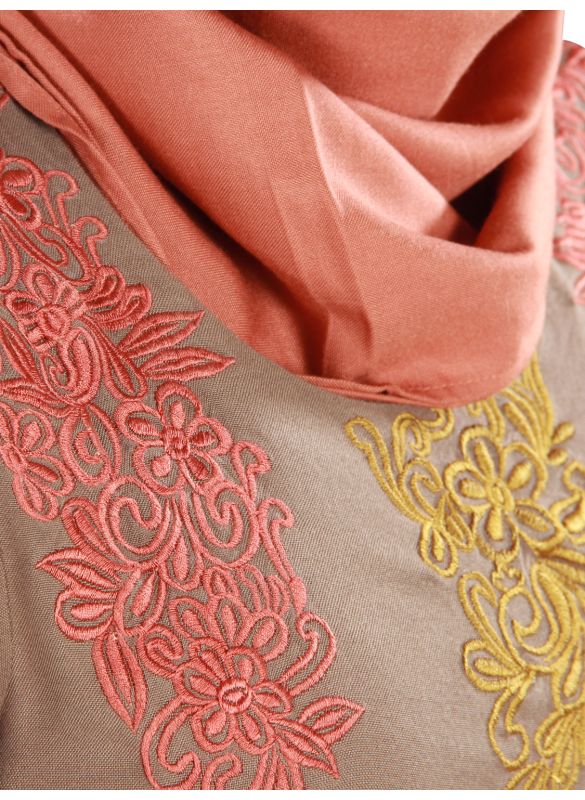 Amani_Rayon_Abaya_Close Up  View_IslamicShop.in