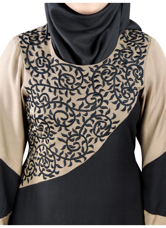 Hirah_Rayon_Abaya_Close Up View_IslamicShop.in