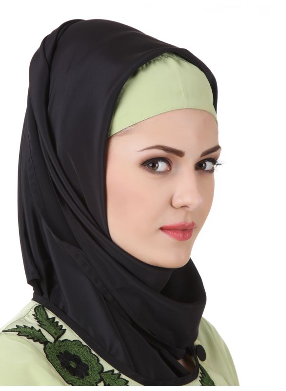 Wareesha_Crepe_Parrot_Green_Abaya_Hijab_IslamicShop.in