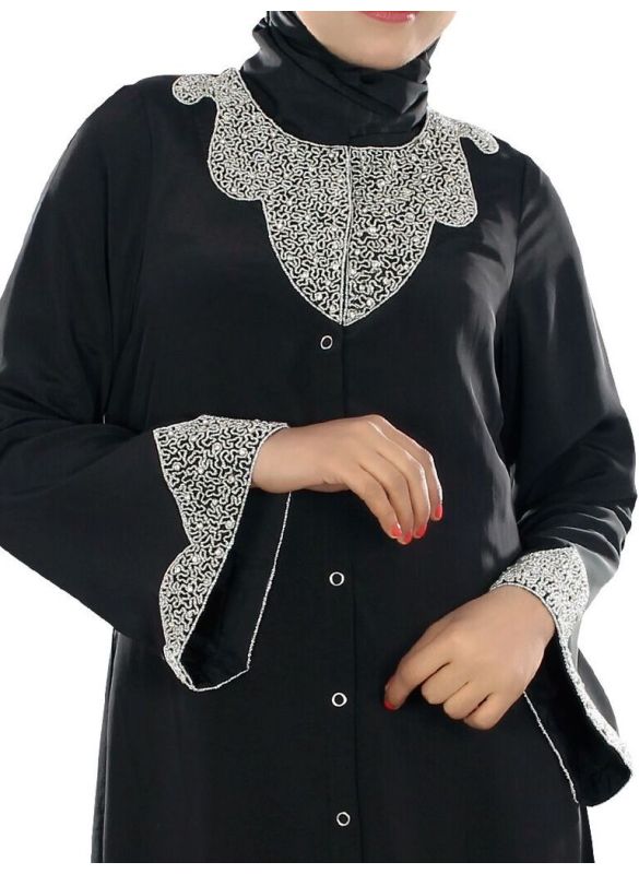 Hifja_Black_Hand_Embroidered_Burqa_Black Color Close Up View_IslamicShop.in
