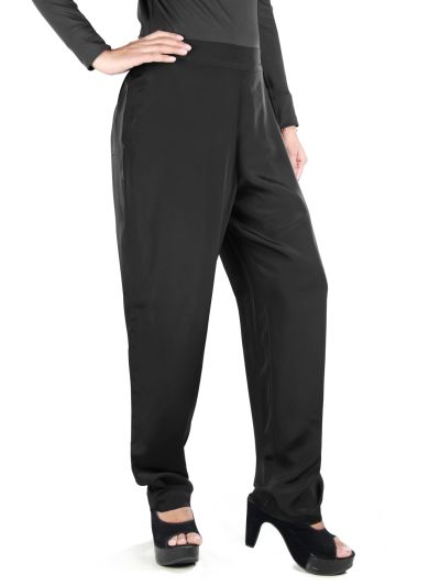 Naflah Black Pants