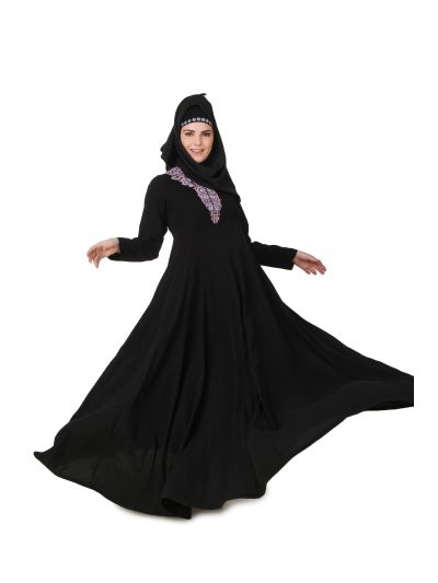 Aqeelah Nida Abaya