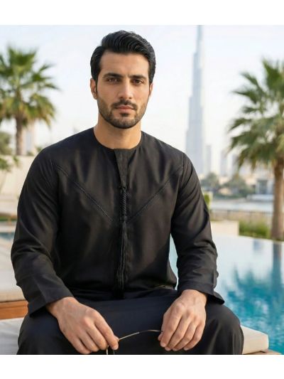 Al Noor Emirati Black Pleated Thobe 