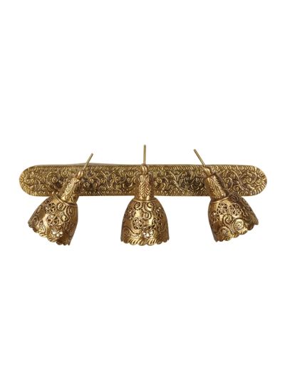 Aesthetically Hand Carved Triple Spot Light