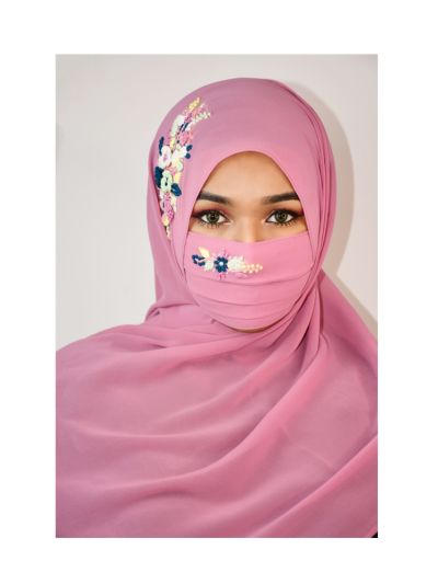 Mariyam Pink Threadwork Hijab With Matching Mask