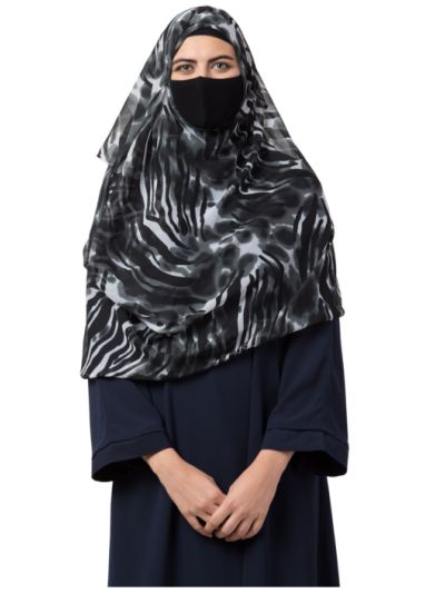Two Loops Instant Hijab With a Free Under Hijab Cap