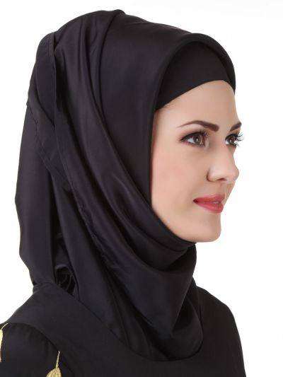 Naureen Crepe Hijab