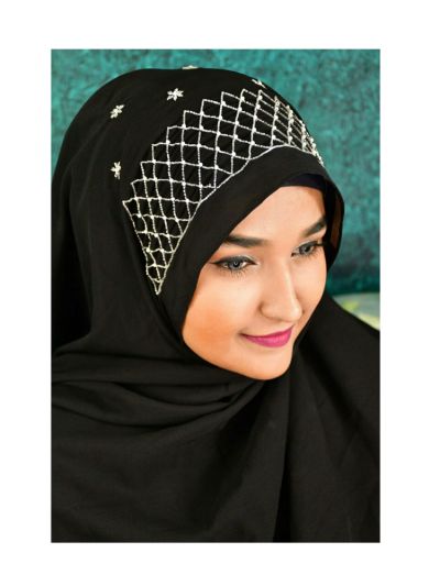 Iffath Black Wedding/Luxury Hijab