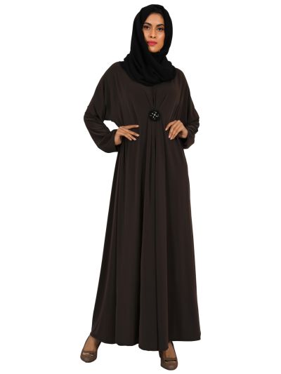 Elegant Abaya with Broach