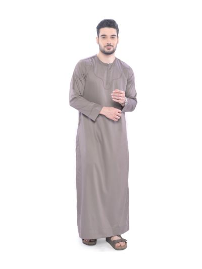 Kurvig Omani Brown Thobe
