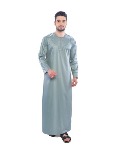 Kurvig Omani Green Thobe