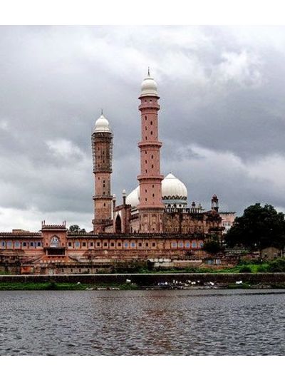 Best of Madhya Pradesh Halal Tourism Package - (66K)