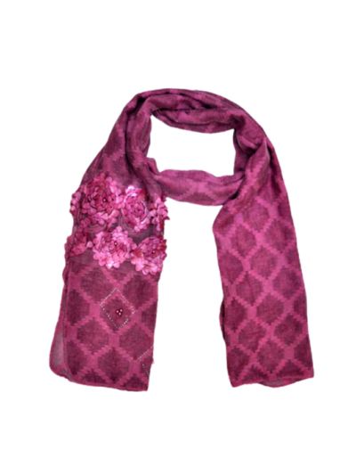 Heavy Lace On The Hijab With Kite Shaped Diamond Work