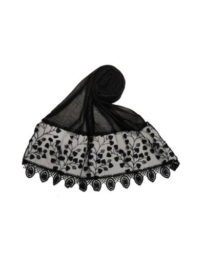 Leaf Design On Net With Flowery Border