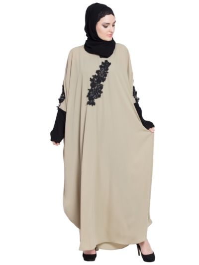 Embellished patch contrast sleeve Kaftan