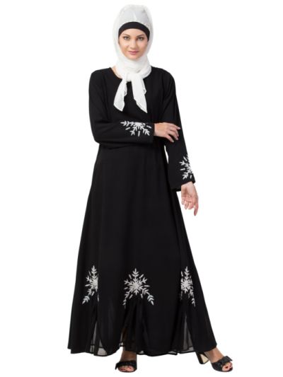Front Back Enbroidered triangle yoke Abaya