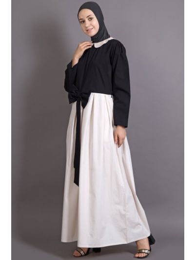 Black & Cream Embroidered Peter Pan Collar Abaya