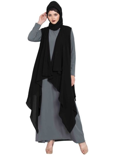 Aida Sleeveless Free Size Shrug